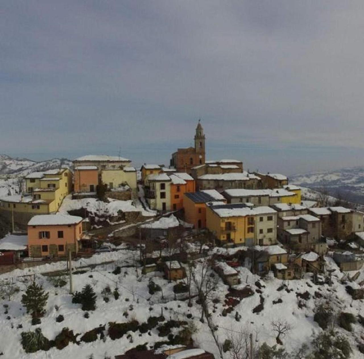 Old Hill Villa Collevecchio  Luaran gambar